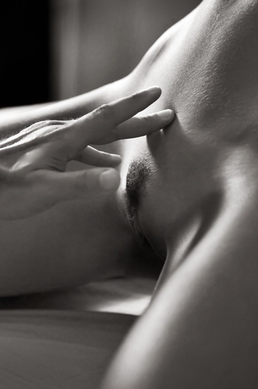 Женский лобок крупным планом