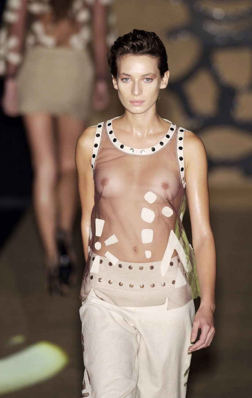 Чарли Ле Минду Charlie le naked