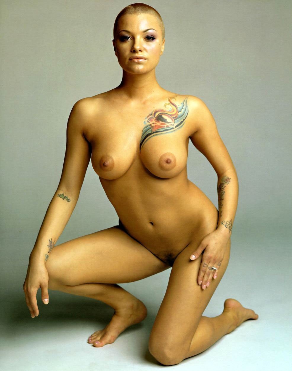 Мелоди Роуз лысая порнозвезда