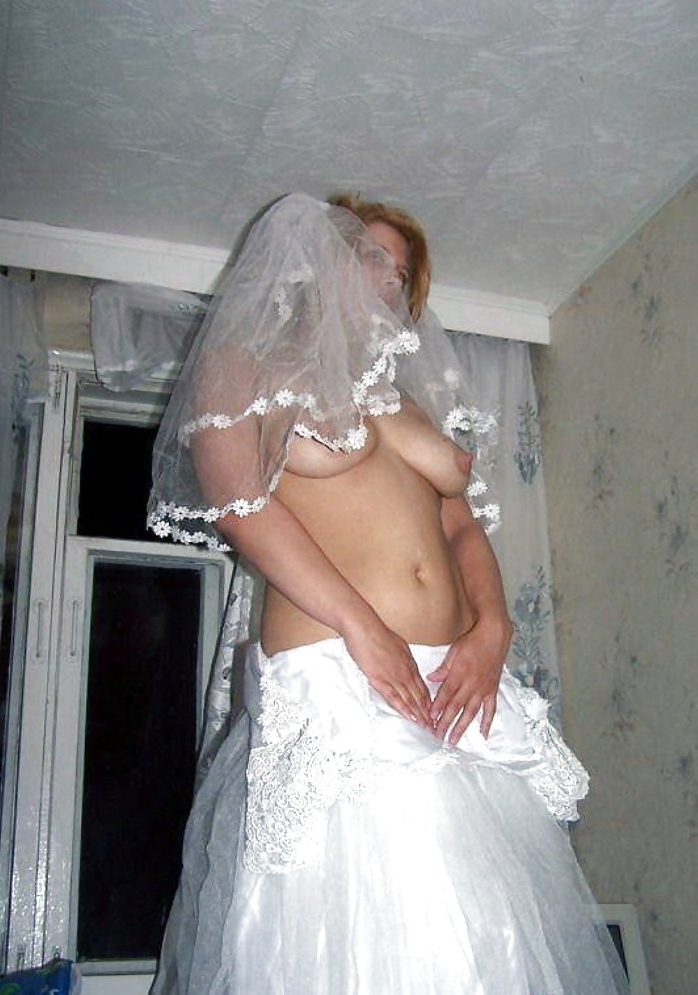 Голая невеста в первую брачную ночь