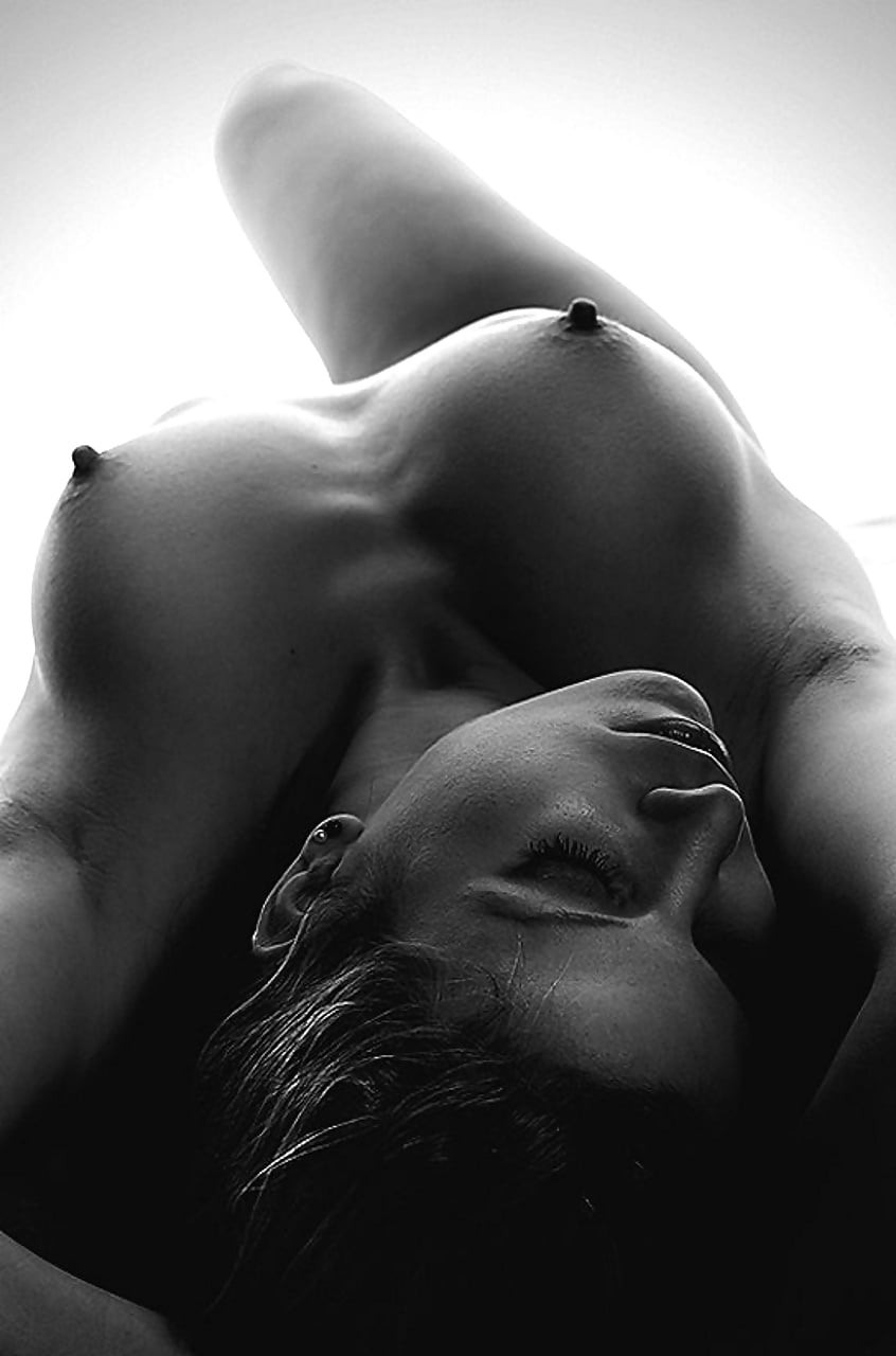 Красивые эротические ч/ б