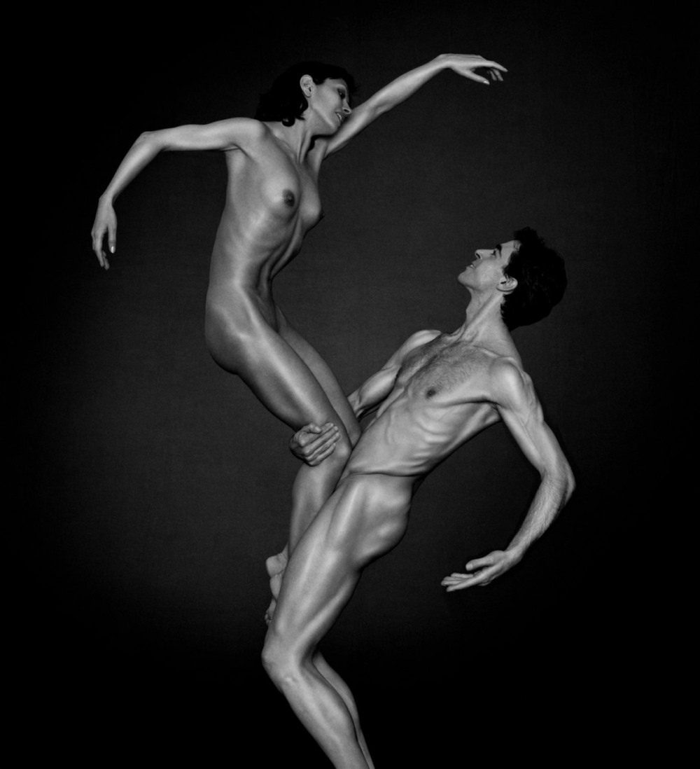 Голые парни танцовщики