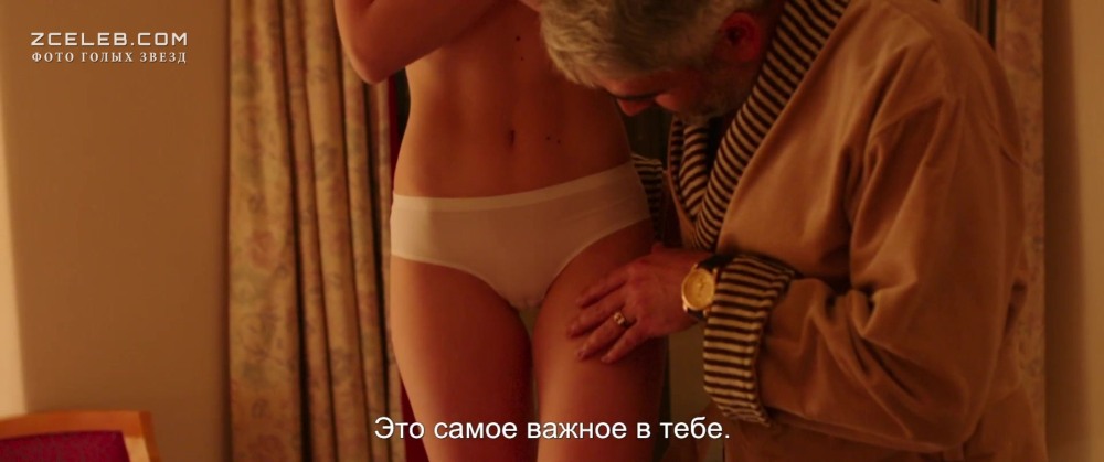 Софья Озерова ню