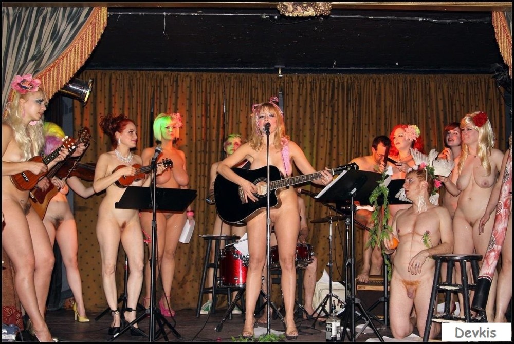 Эротические музыкальные группы