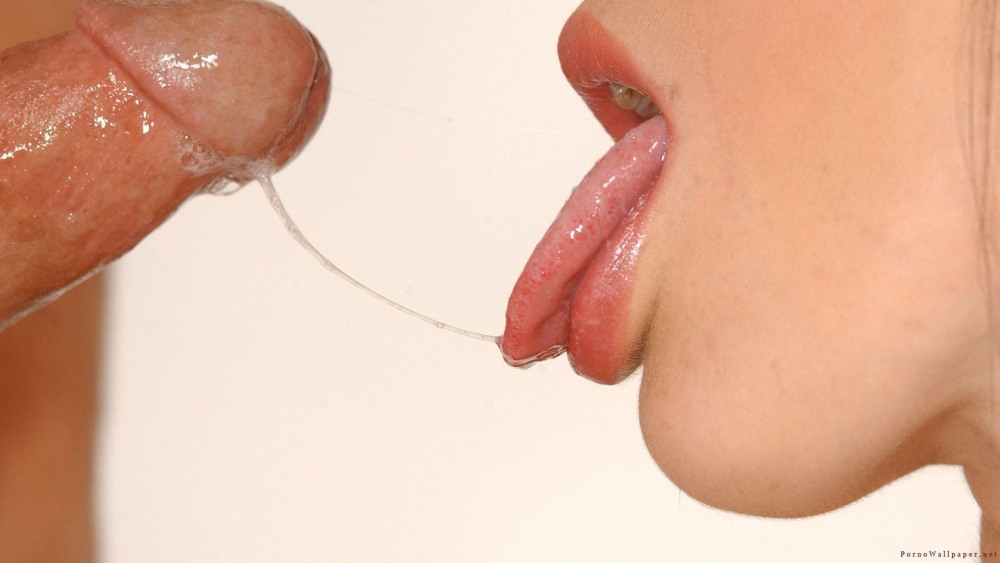 Кончил в маленький ротик