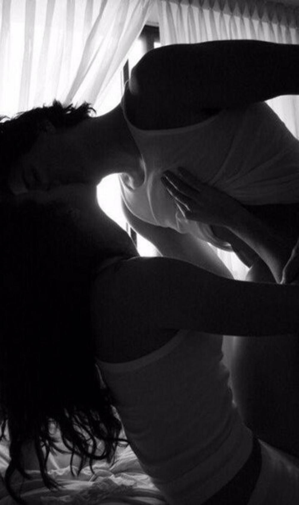 Женщина сверху