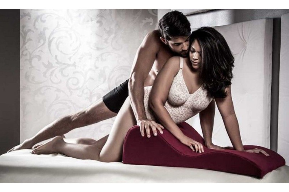 Женщина сверху