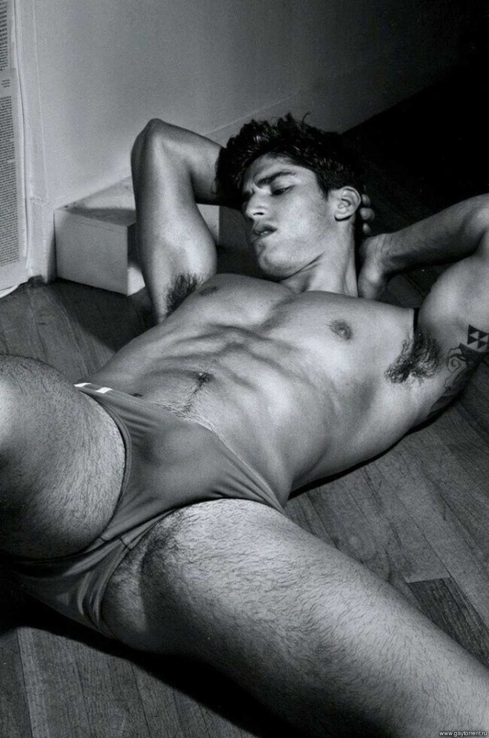 Аппетитные мужские попки