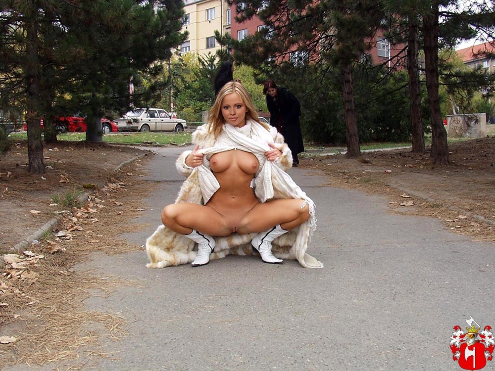 Женщины эксгибиционистки