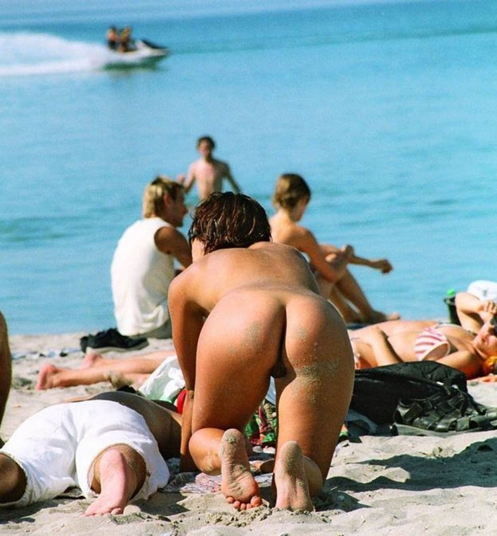 Приколы на нудистких пляжах