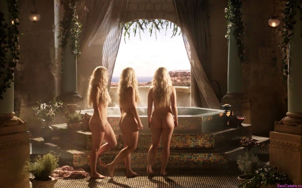 Эмилия Кларк голенькая