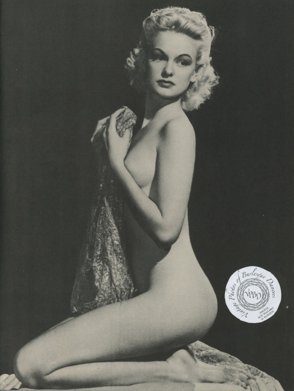 Старинные. Голые. Женщины