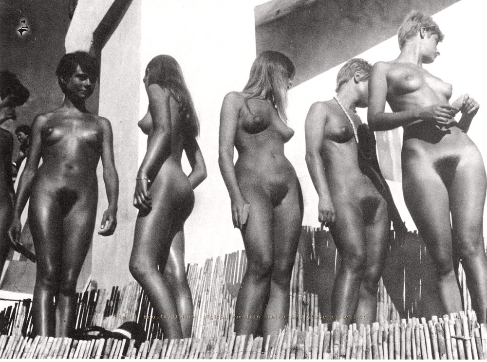 Голые женщины блондинки ретро