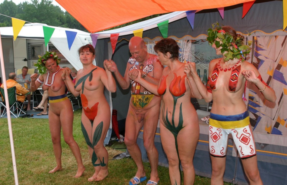Семейный нудистский фестиваль