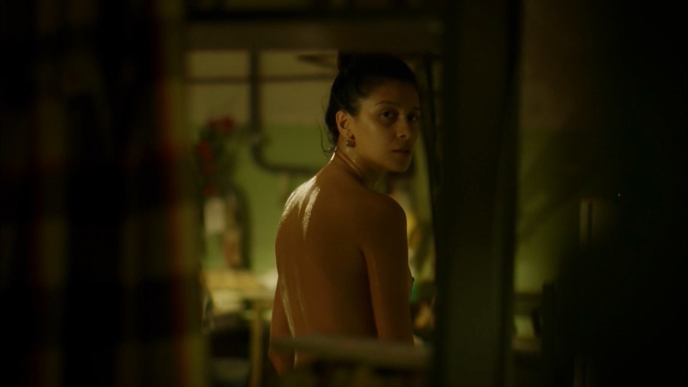 Равшана Куркова ню