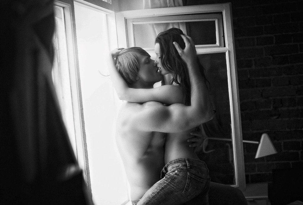 Страстные объятия