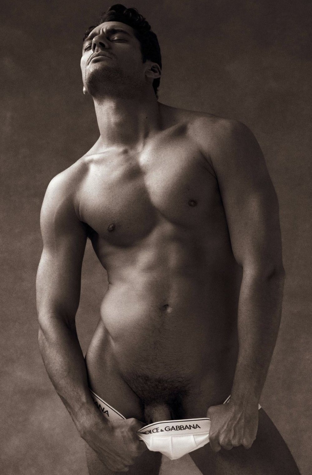 Голые парни без цензуры (40 фото)