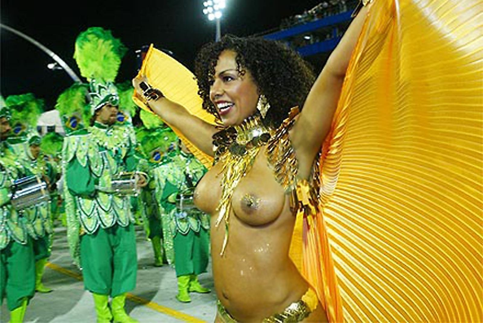 порно на карнавале бразилия фото 33