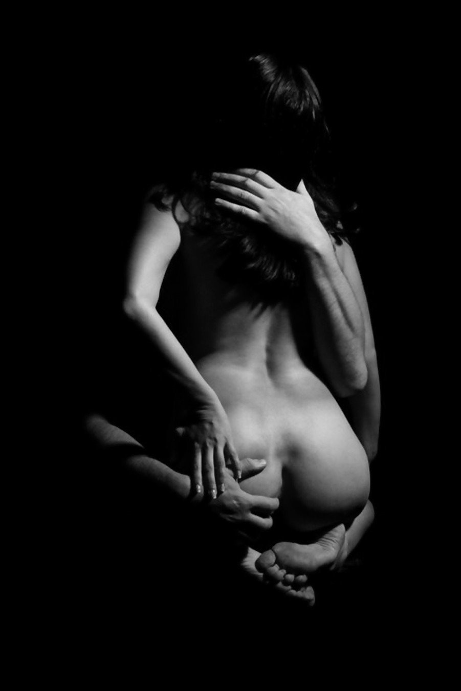 Голые порнозвезды в постели