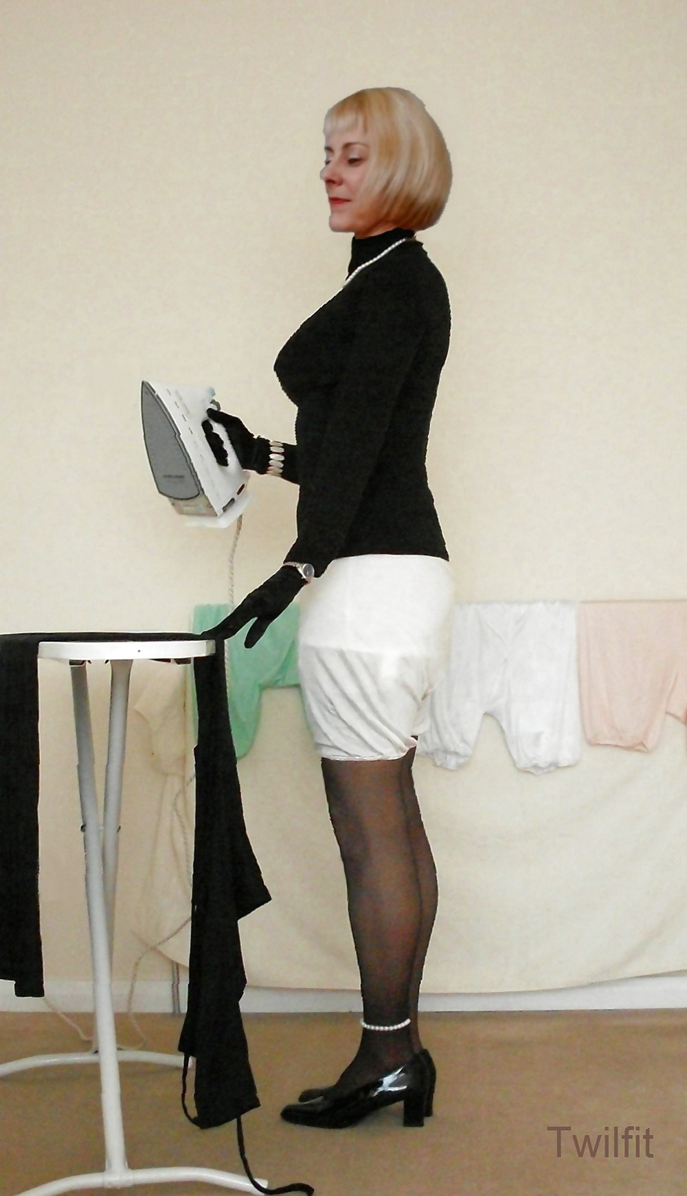 Прекрасные дамы в панталонах