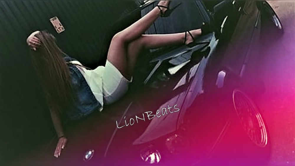 Насилие красивых девушек