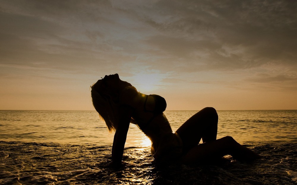 Романтика на пляже эротическое