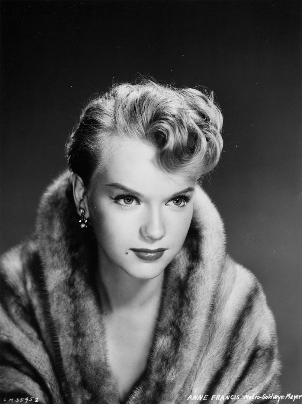 Энн Фрэнсис Запретная Планета голая