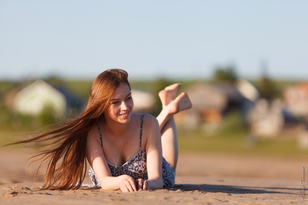 "Kyler Quinn" habilée