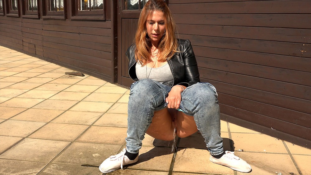 Выебал русскую риэлторшу