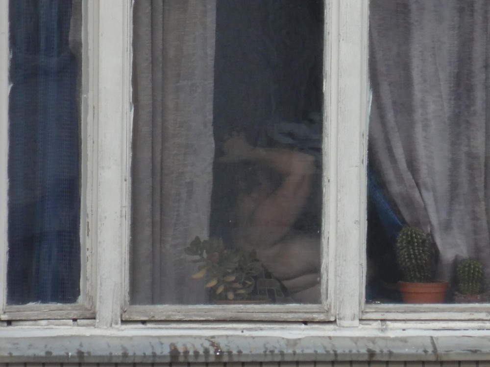 Подсмотренное за соседкой ню