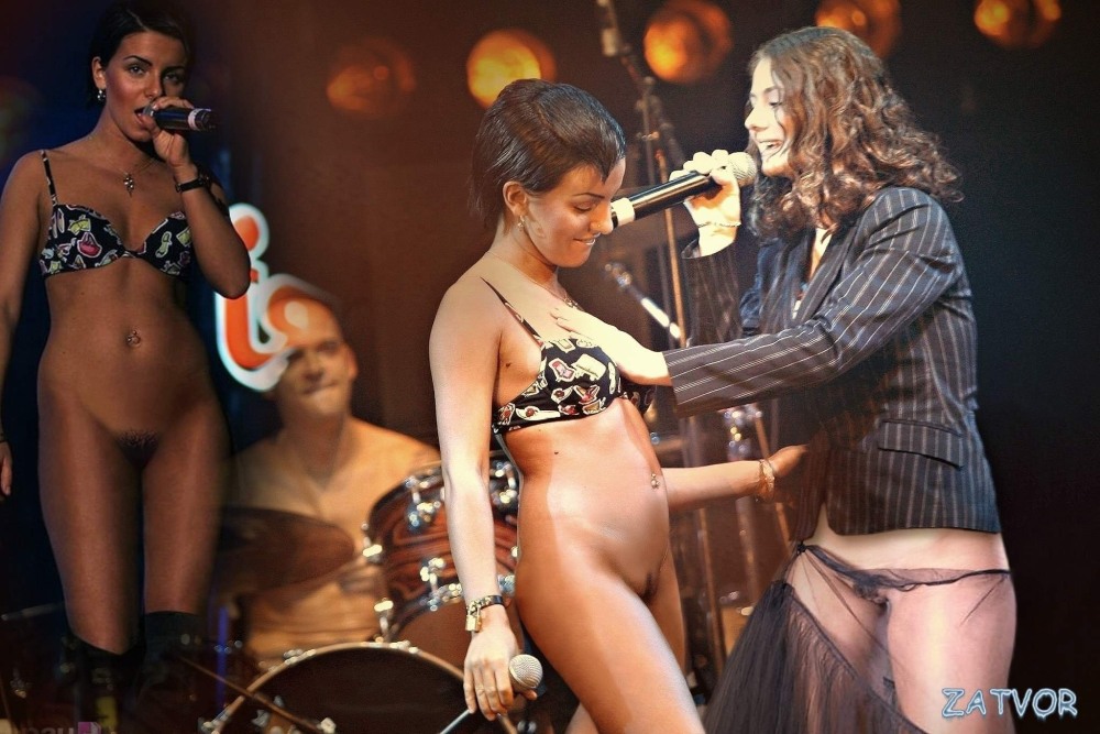 Голые женщины в спектаклях