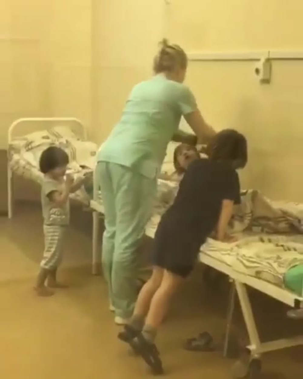 Порнокомикс бунт в дурдоме