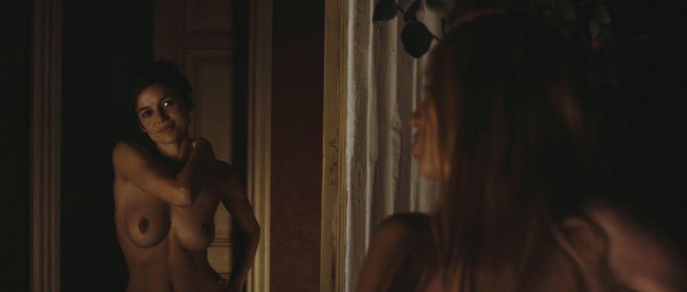 Наташа Яровенко nude комната в Риме