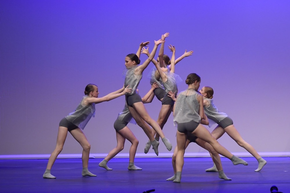 Балерина в движении