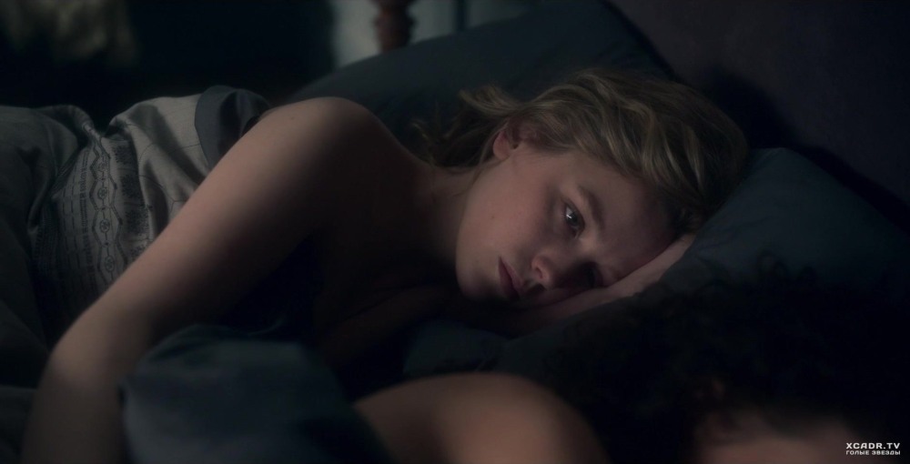 Виктория Педретти Victoria Pedretti ню