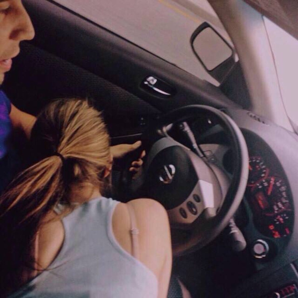 Орал в машине