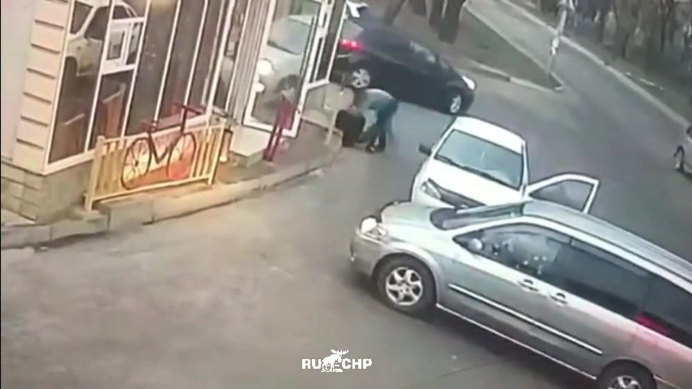 Мужчина Рэгбист сжёг детей в авто в Австралии