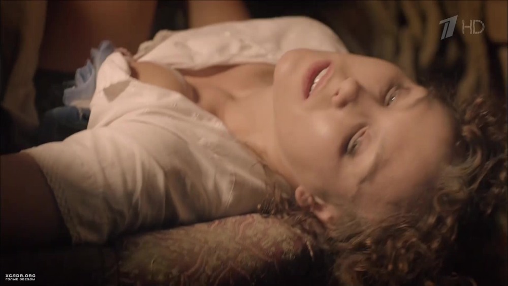 Актриса Дарья Екамасова ню