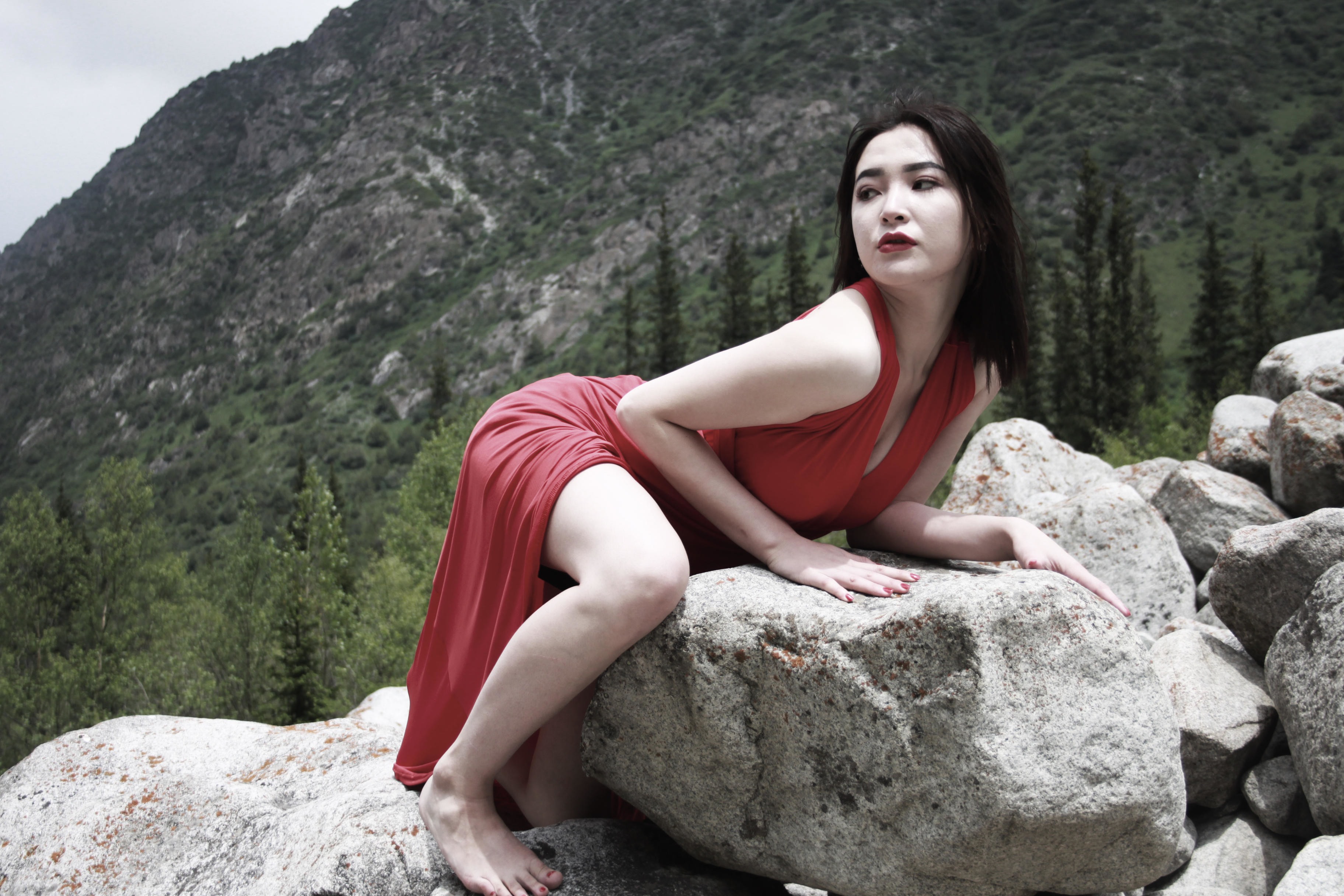 Горячие киргизы. Amelia li киргизка. Киргизия девушки. Кыргызские модели девушки.