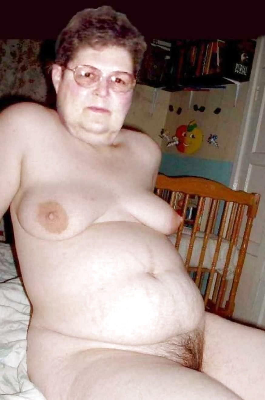 Очень старые голые женщины