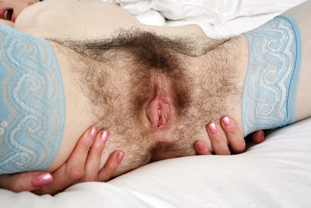 Дамы с волосатыми попами