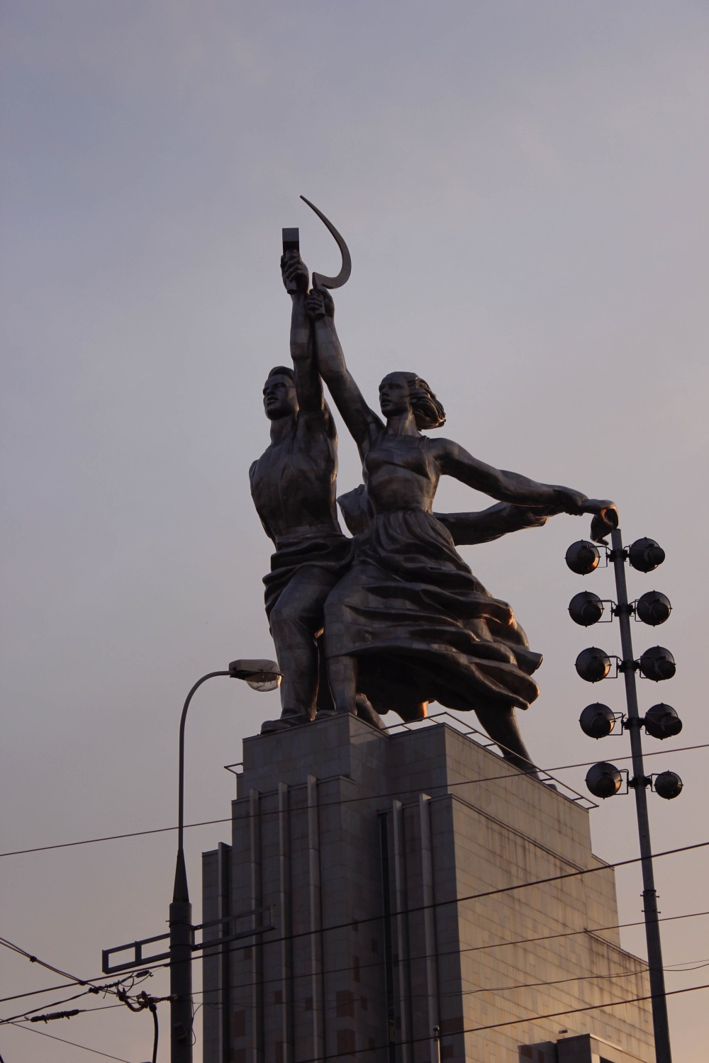 Рабочий и колхозница Мосфильм