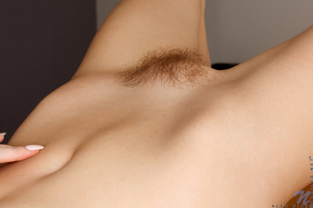 Девушки с выпуклыми лобками