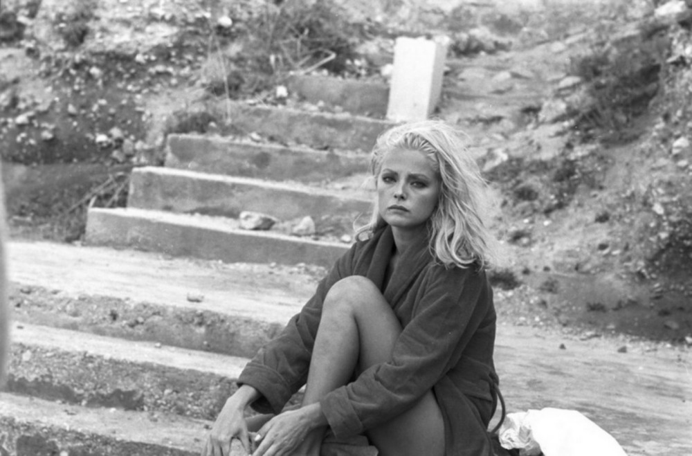 Virna Lisi купальнике
