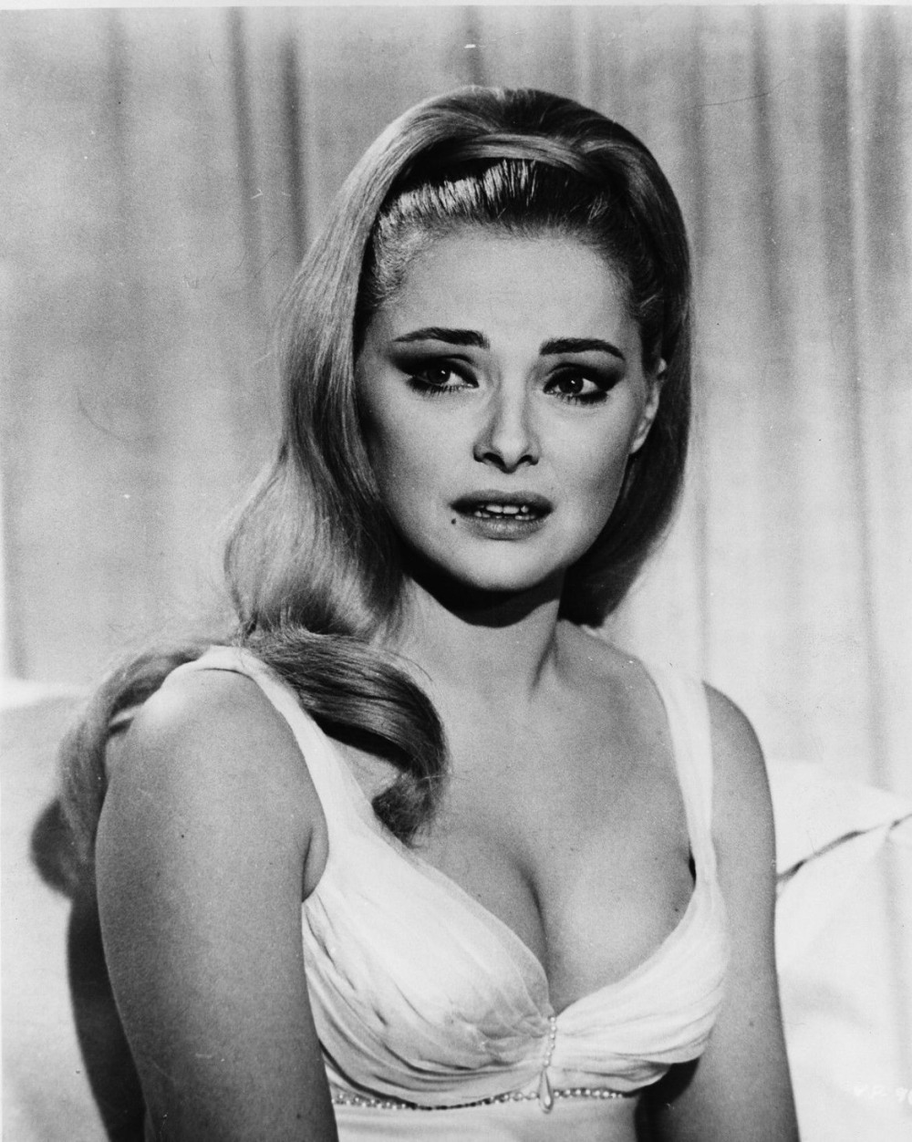 Virna Lisi купальнике