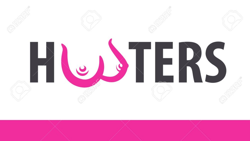 Девушка в гараже