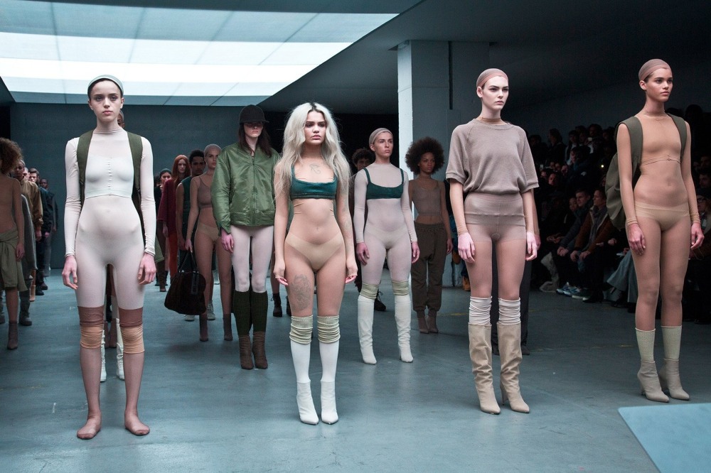 Энико Михалик модель голая