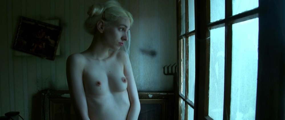 Имоджен Дайер грудь nude