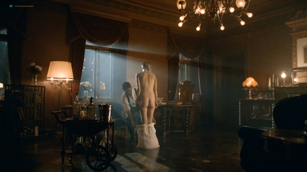 Алина Томникова горячие фотопорно