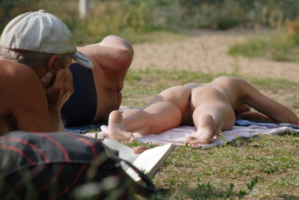 Дикий пляж скрытая камера